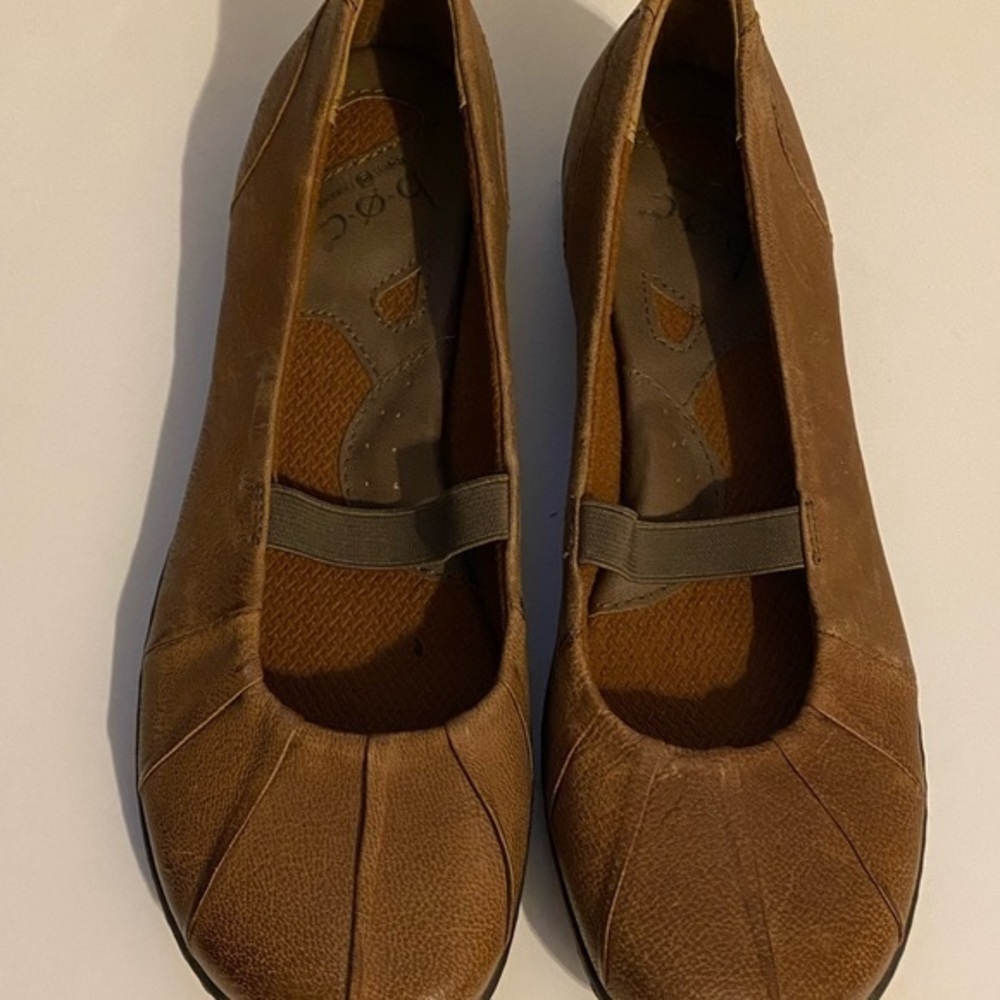 Born Brown Leather Flats